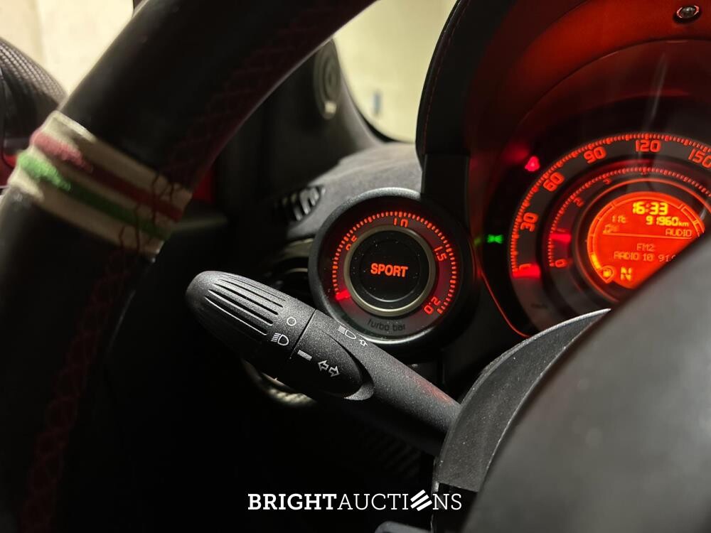 Fiat Abarth 695 Tributo Ferrari AKRAPOVIC 180hp