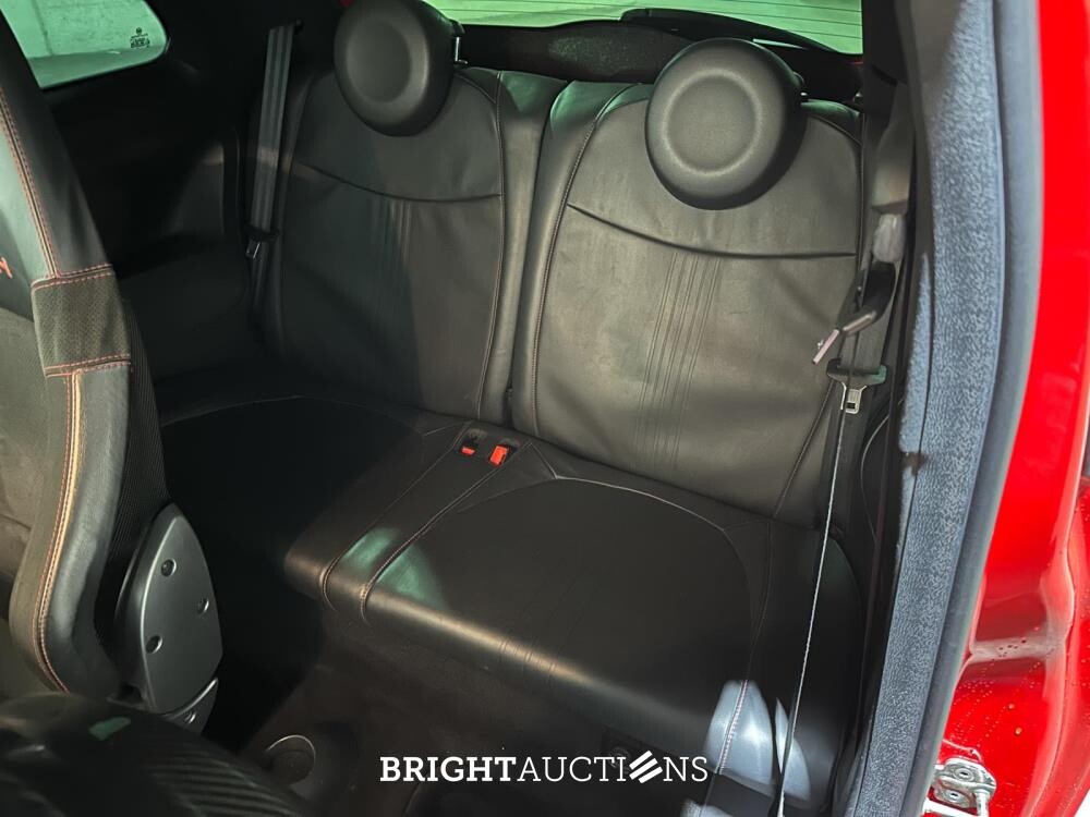 Fiat Abarth 695 Tributo Ferrari AKRAPOVIC 180hp