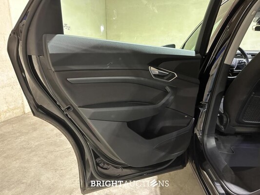 Audi e-tron 55 quattro edition 95 kWh 408hp 2020 (Original-NL+1. Besitzer), K-077-BL