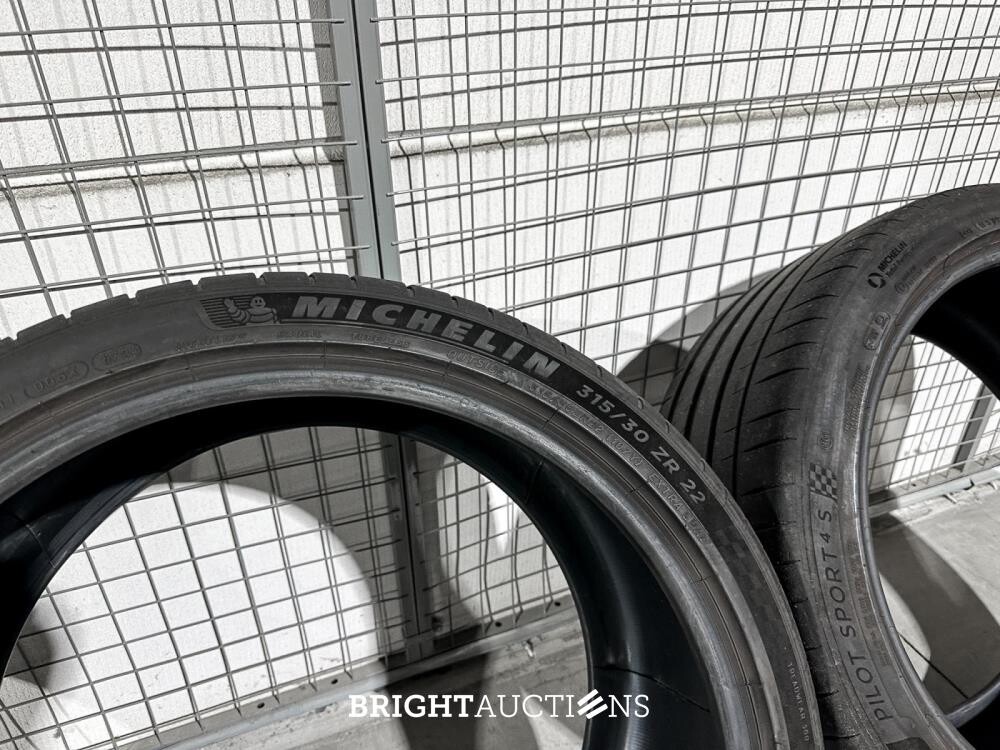 BMW X5M Wettbewerb 4.4 V8 612 PS 2020 F95