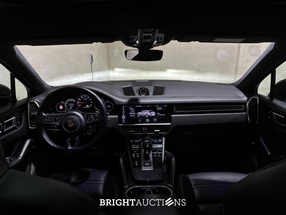 Porsche Cayenne Coupe Turbo 4.0 V8 549hp 2019, J-757-HF