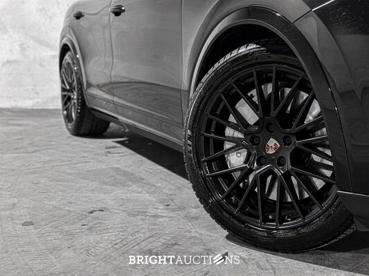 Porsche Cayenne Coupe Turbo 4.0 V8 549hp 2019, J-757-HF