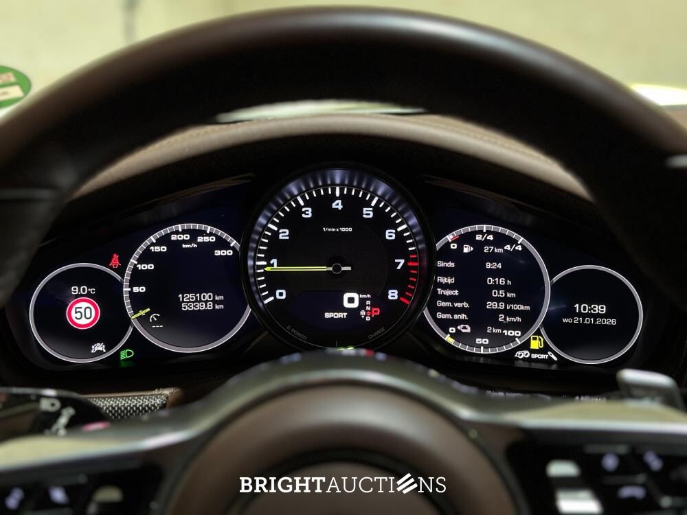 Porsche Panamera Sport Turismo 4 E-Hybrid 2.9 V6 462hp 2018 (Original-NL), RR-070-R