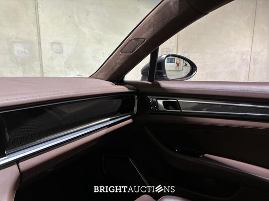 Porsche Panamera Sport Turismo 4 E-Hybrid 2.9 V6 462hp 2018 (Original-NL), RR-070-R