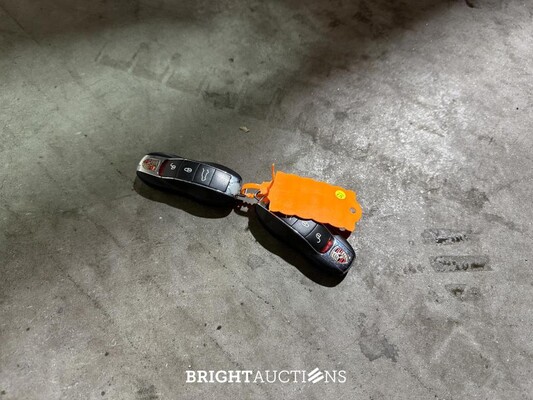 Porsche Cayenne Turbo 4.8 V8 520hp 2017 Sport-Chrono