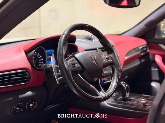 Maserati Levante 3.0 V6 D AWD 275hp 2017 (Original-NL), ND-376-K