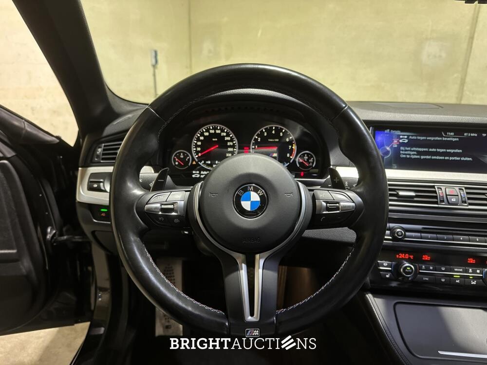 BMW M5 F10 4.4 V8 560hp 2014 5er Serie, 3-ZLJ-94