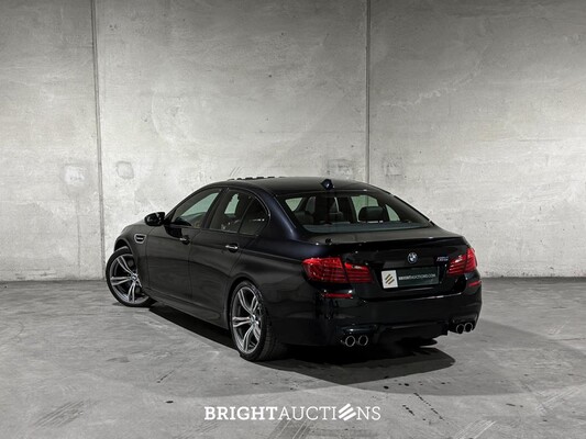 BMW M5 F10 4.4 V8 560hp 2014 5er Serie, 3-ZLJ-94