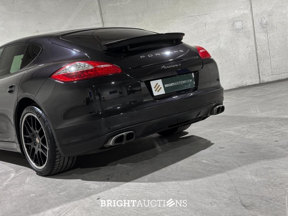 Porsche Panamera 3.6 V6 4WD 300hp 2012, G-397-TZ