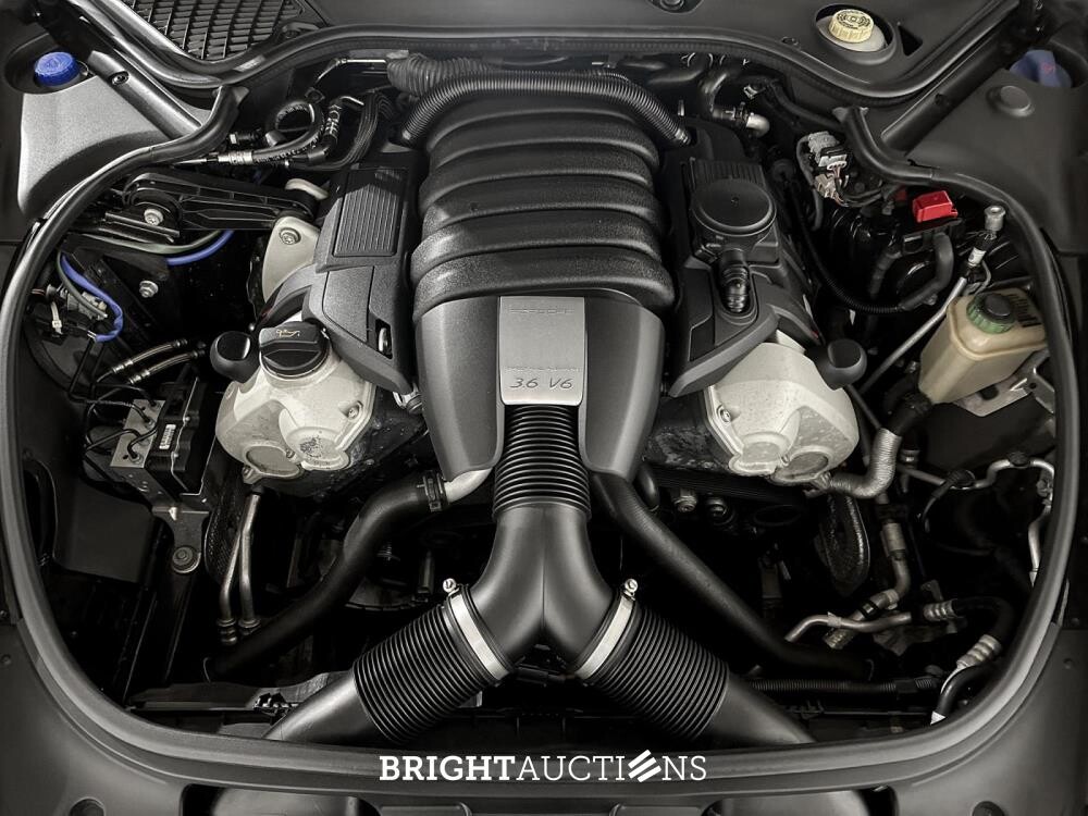 Porsche Panamera 3.6 V6 4WD 300hp 2012, G-397-TZ