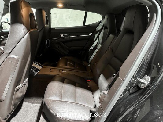 Porsche Panamera 3.6 V6 4WD 300hp 2012, G-397-TZ
