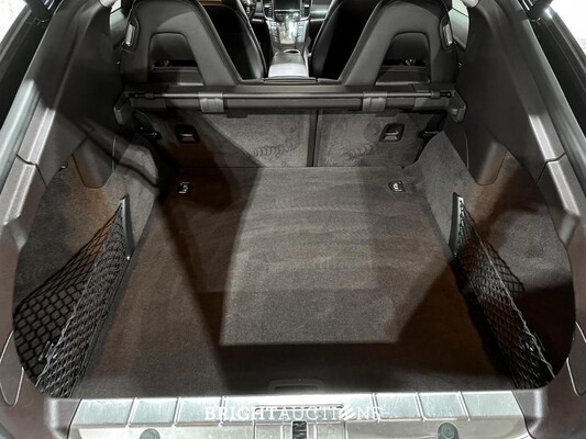 Porsche Panamera 3.6 V6 4WD 300hp 2012, G-397-TZ