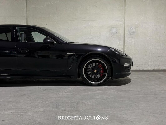 Porsche Panamera 3.6 V6 4WD 300hp 2012, G-397-TZ