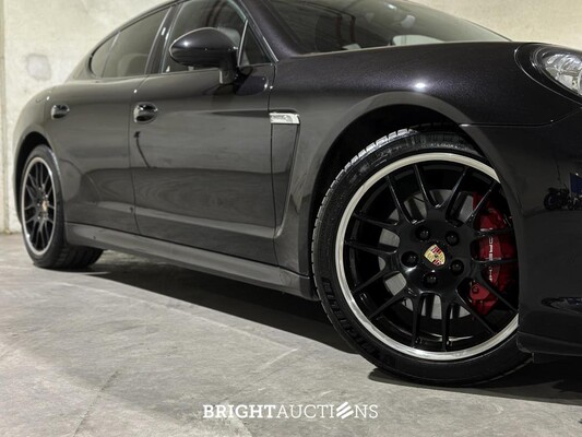 Porsche Panamera 3.6 V6 4WD 300hp 2012, G-397-TZ