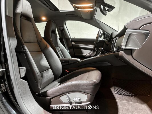 Porsche Panamera 3.6 V6 4WD 300hp 2012, G-397-TZ