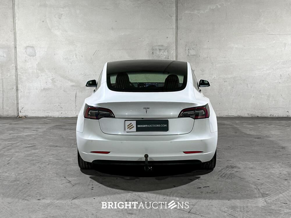 Tesla Model 3 Standard RWD Plus 60 kWh 238pk 2020 (Origineel-NL), J-064-LB