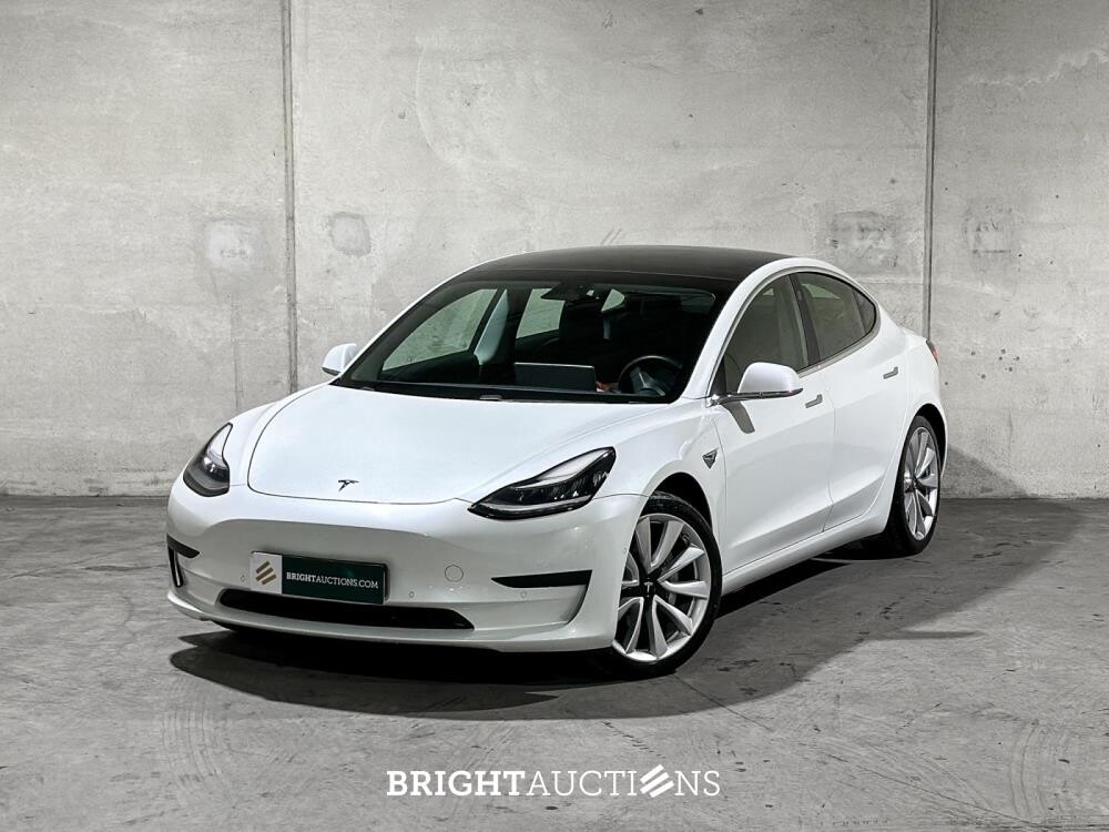 Tesla Model 3 Standard RWD Plus 60 kWh 238pk 2020 (Origineel-NL), J-064-LB