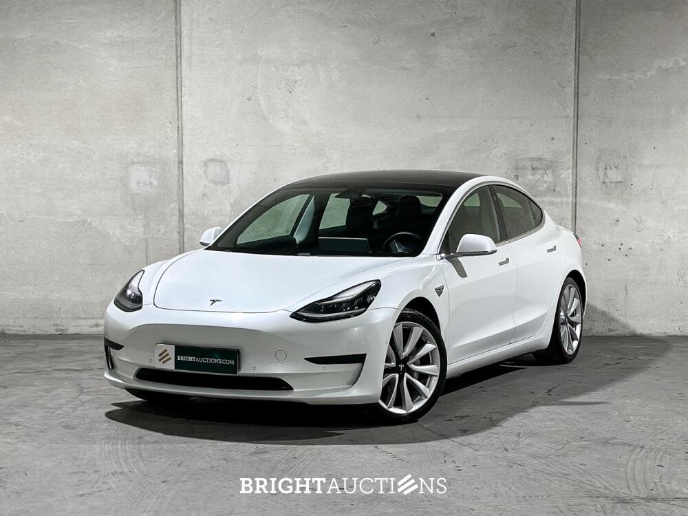 Tesla Model 3 Standard RWD Plus 60 kWh 238pk 2020 (Origineel-NL), J-064-LB