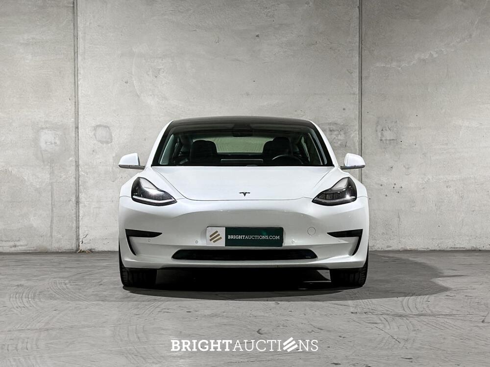Tesla Model 3 Standard RWD Plus 60 kWh 238pk 2020 (Origineel-NL), J-064-LB