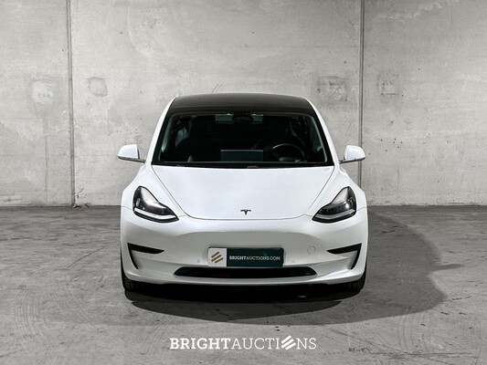 Tesla Model 3 Standard RWD Plus 60 kWh 238pk 2020 (Origineel-NL), J-064-LB