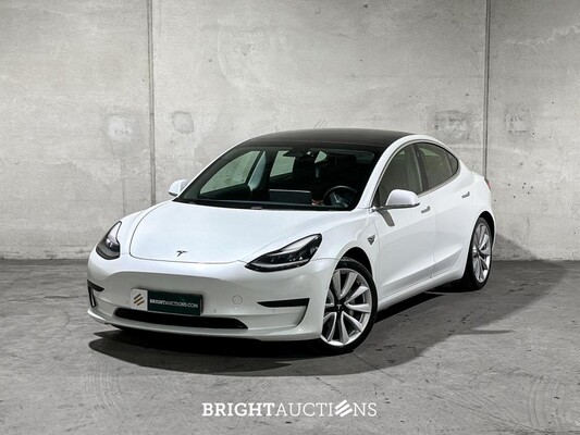 Tesla Model 3 Standard RWD Plus 60 kWh 238pk 2020 (Origineel-NL), J-064-LB
