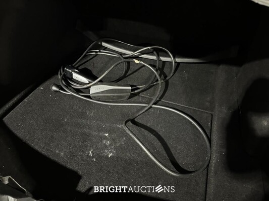 Tesla Model 3 Standard RWD Plus 60 kWh 238pk 2020 (Origineel-NL), J-064-LB