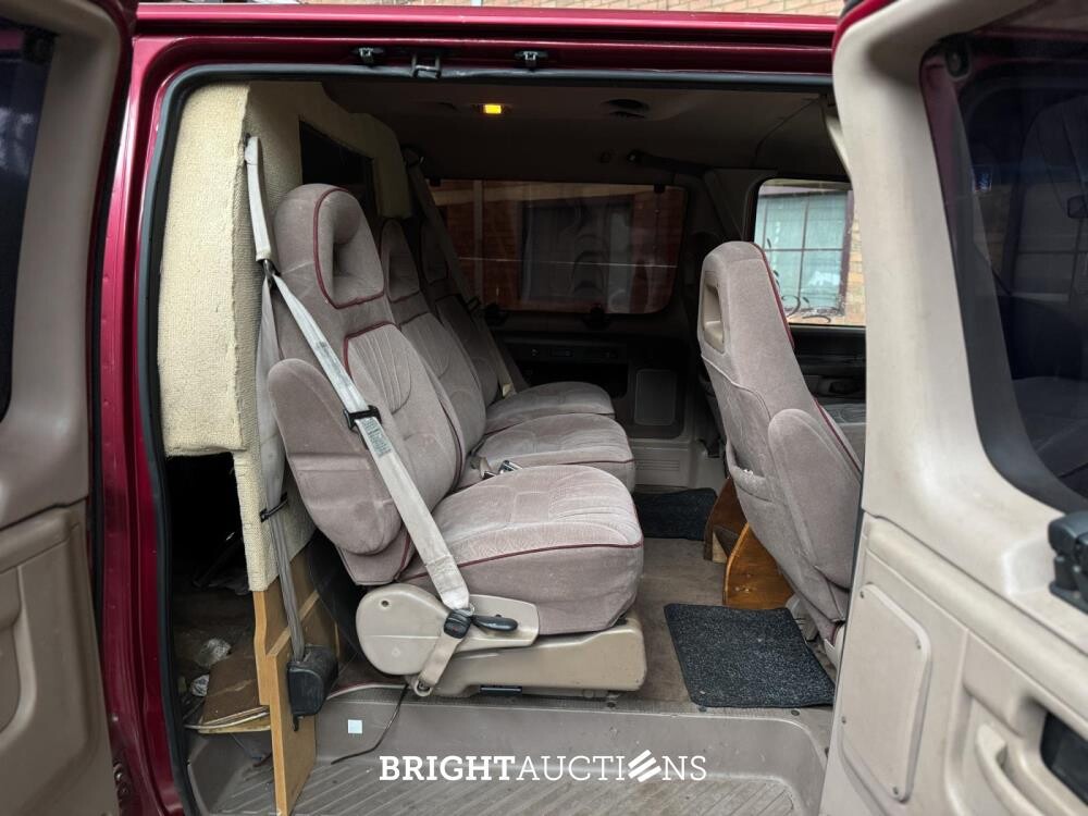 Ford E150 5.0 1993, 95-VH-NN