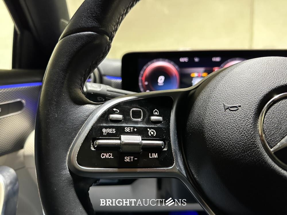 Mercedes-Benz A250 e Business Solution Luxury Limited 218pk 2020 (Origineel-NL + 1e Eigenaar) A-klasse, J-849-SG