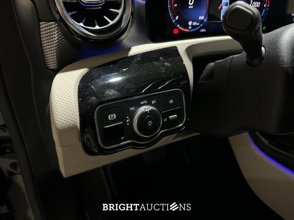 Mercedes-Benz A250 e Business Solution Luxury Limited 218pk 2020 (Origineel-NL + 1e Eigenaar) A-klasse, J-849-SG