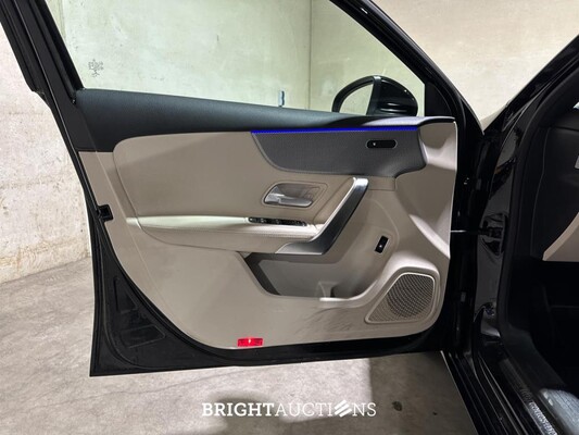 Mercedes-Benz A250 e Business Solution Luxury Limited 218pk 2020 (Origineel-NL + 1e Eigenaar) A-klasse, J-849-SG
