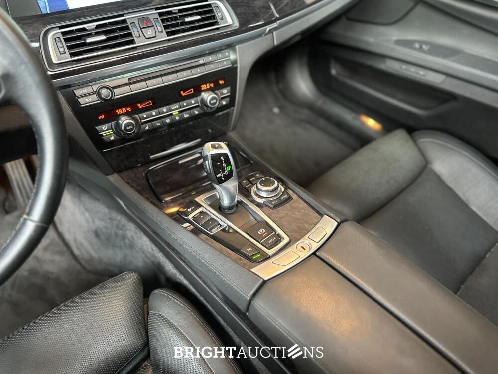 BMW ActiveHybrid7 / F04 7-serie 4.4 V8 465pk 2011 -Youngtimer- 82.000km