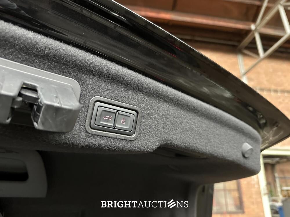 Audi S8 Sedan 4.0 TFSI Quattro V8 Biturbo 520pk 2014 - 52.000 km