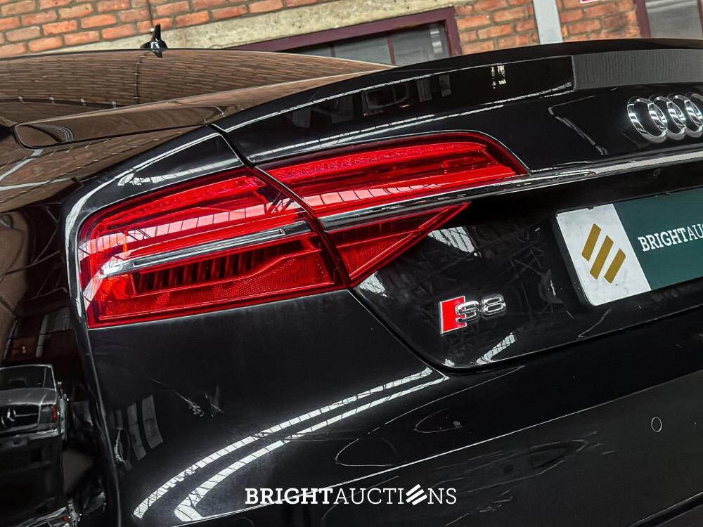 Audi S8 Sedan 4.0 TFSI Quattro V8 Biturbo 520pk 2014 - 52.000 km