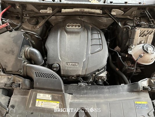 Audi Q5 2.0 TFSI Quattro Sport S Line Black Edition 252pk 2018 (Origineel-NL + 1e Eigenaar), TT-931-B