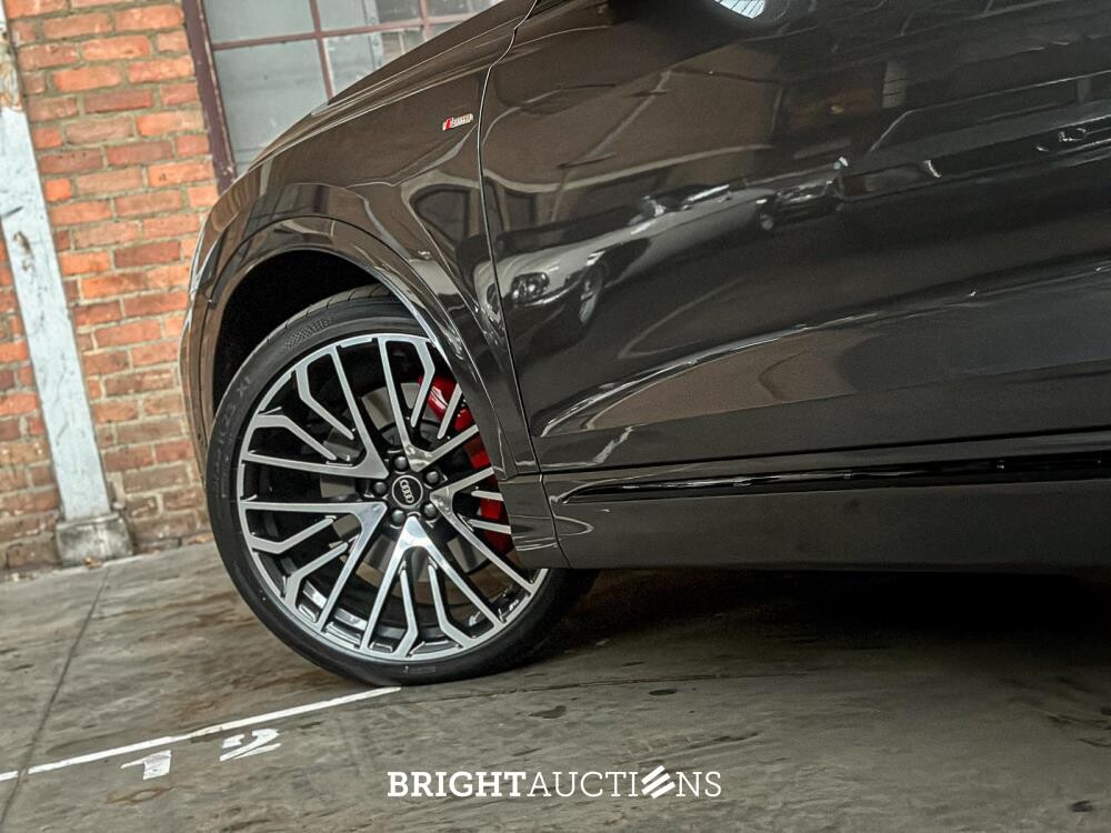 Audi Q8 55 TFSIe Quattro 3.0 V6 S-Line -NIEUW- 394PK 2025 Plug-In Hybrid (Fabrieksgarantie)