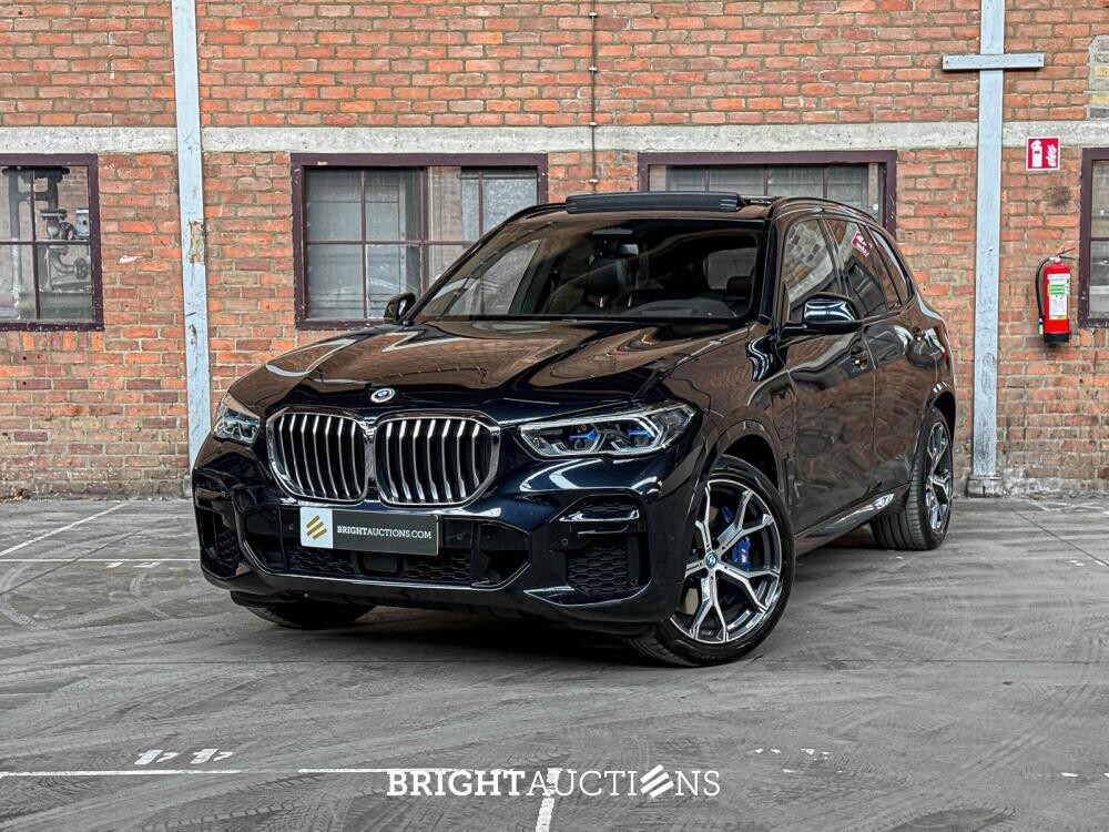 BMW X5 xDrive45e M-Sport 50 Jahre 6-cilinder 394pk 2023, X-243-GJ