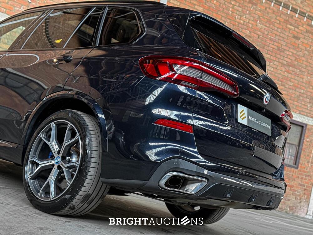 BMW X5 xDrive45e M-Sport 50 Jahre 6-cilinder 394pk 2023, X-243-GJ
