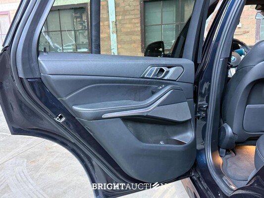 BMW X5 xDrive45e M-Sport 50 Jahre 6-cilinder 394pk 2023, X-243-GJ