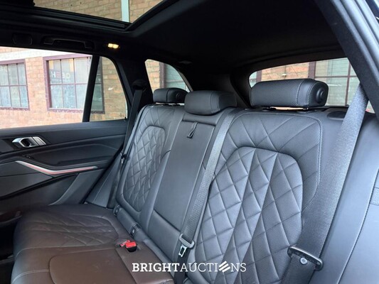 BMW X5 xDrive45e M-Sport 50 Jahre 6-cilinder 394pk 2023, X-243-GJ