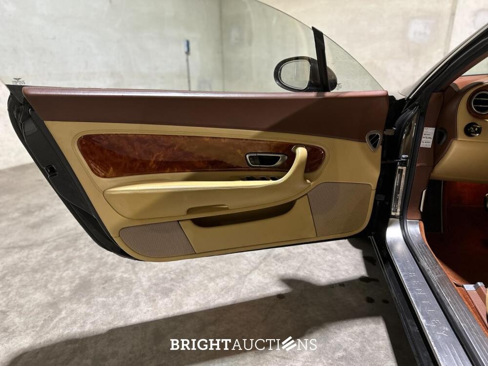 Bentley Continental GT 6.0 W12 560pk 2006, P-579-KS