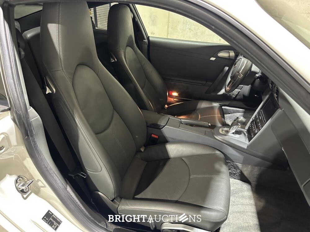 Porsche 911 Carrera 997.2 3.6 345hp 2010 PDK Coupe Youngtimer (87,000 km)