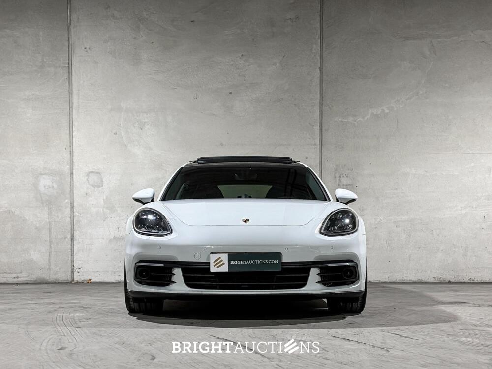 Porsche Panamera Sport Turismo  4 E-Hybrid 2.9 V6 462pk 2018, L-703-KR
