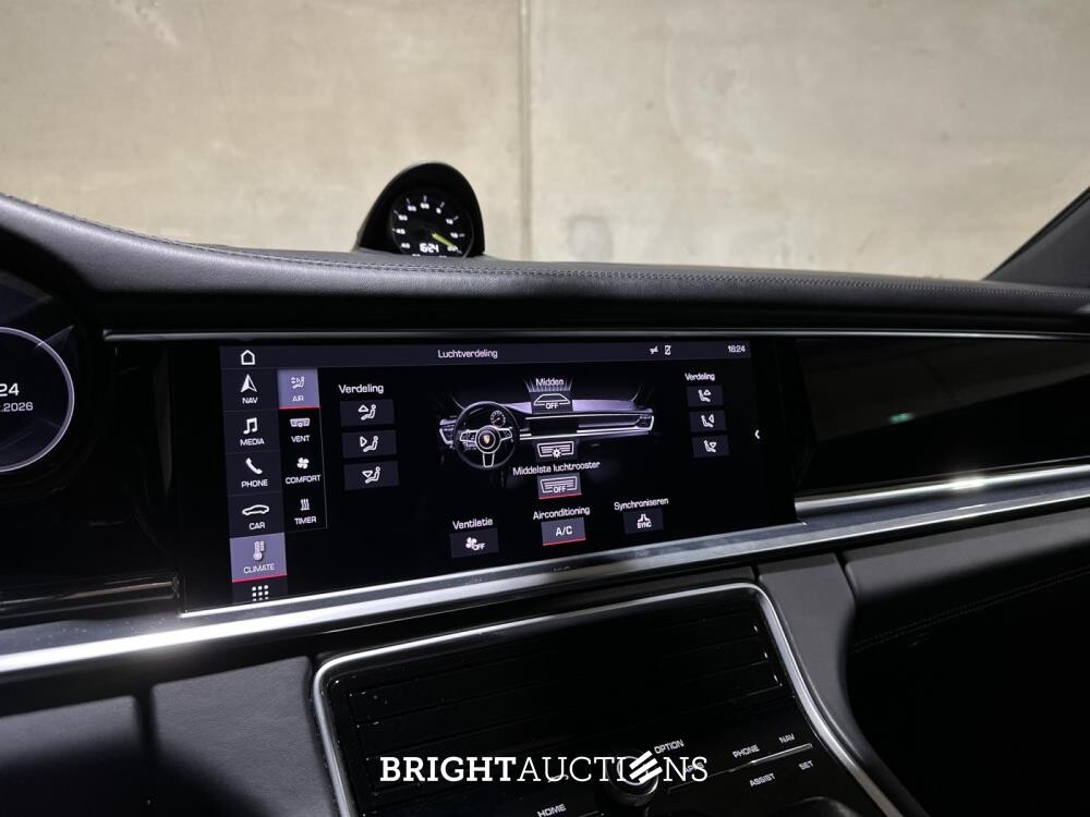 Porsche Panamera Sport Turismo  4 E-Hybrid 2.9 V6 462pk 2018, L-703-KR