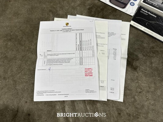 Porsche Panamera Sport Turismo  4 E-Hybrid 2.9 V6 462pk 2018, L-703-KR