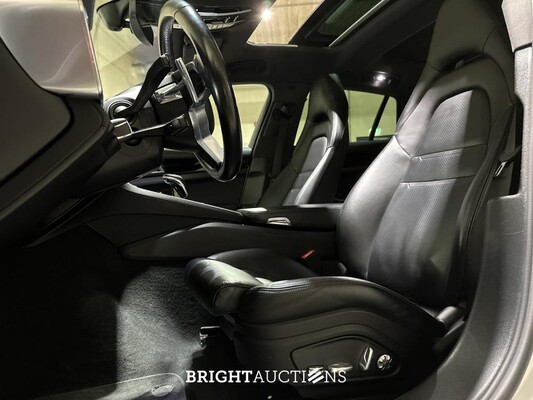 Porsche Panamera Sport Turismo  4 E-Hybrid 2.9 V6 462pk 2018, L-703-KR