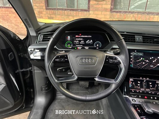 Audi e-tron 50 quattro Business edition 71 kWh 313pk 2020 (Origineel-NL + 1e eigenaar), K-578-JS
