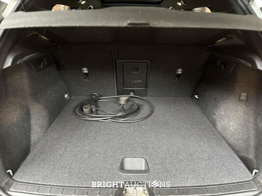 Volvo XC40 Recharge P8 AWD R-Design 408pk 2020 (Origineel-NL+1e eigenaar), K-341-FK