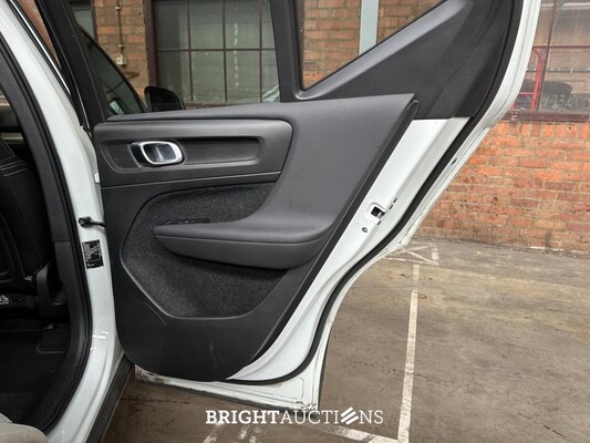 Volvo XC40 Recharge P8 AWD R-Design 408pk 2020 (Origineel-NL+1e eigenaar), K-341-FK