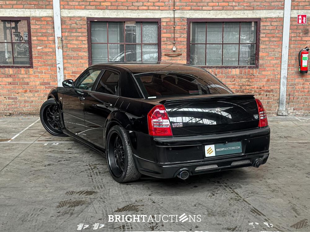 Chrysler 300C HEMI 5.7 V8 340PK 2005 