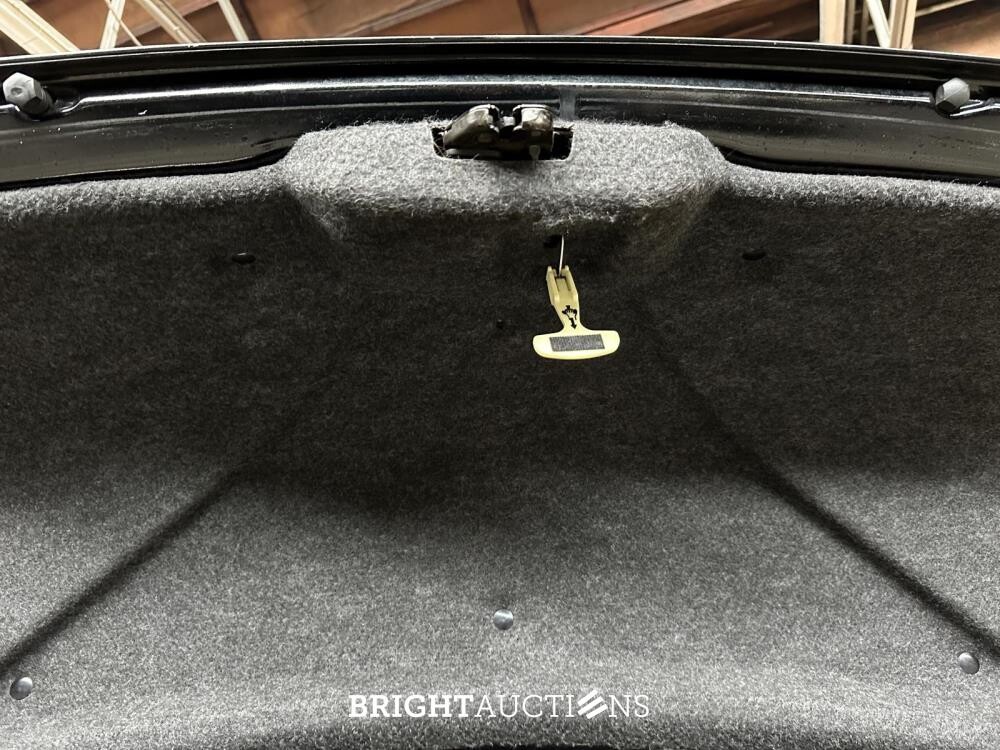 Chrysler 300C HEMI 5.7 V8 340PK 2005 